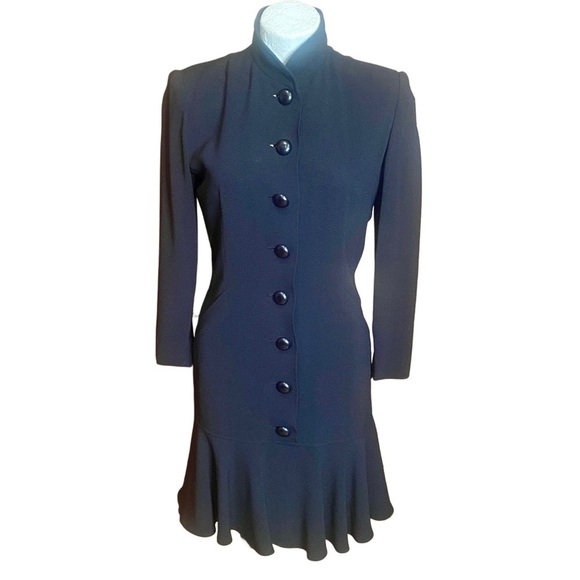 Elegant Black Midi Dress - Picture 1 of 10